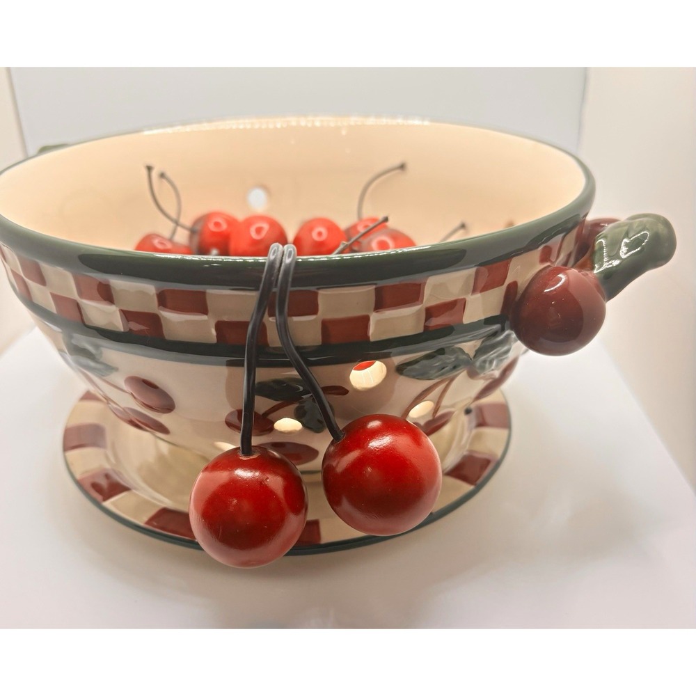 VTG New Debco Ceramic Cherry Colander 7 1/2"Bowl/Plate Set with Faux Cherries
